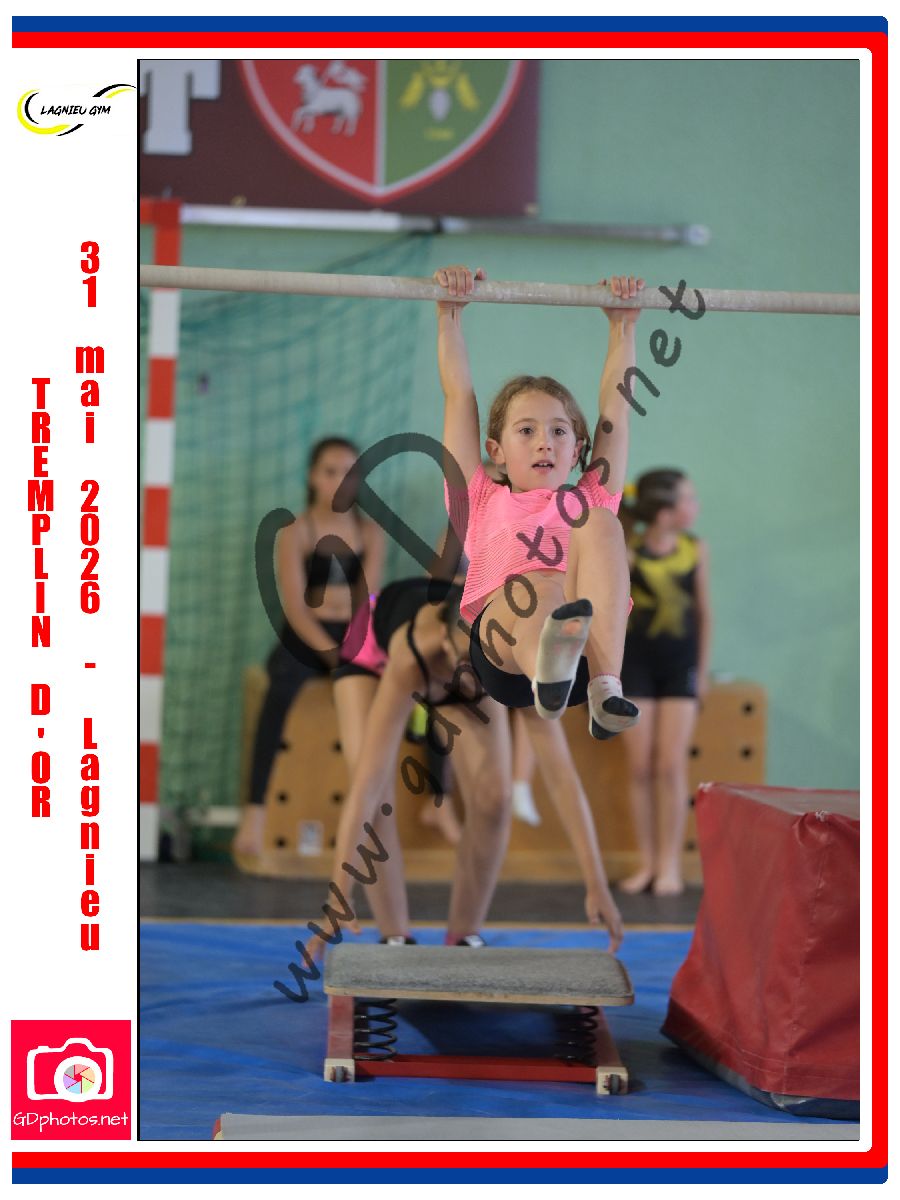 4567304