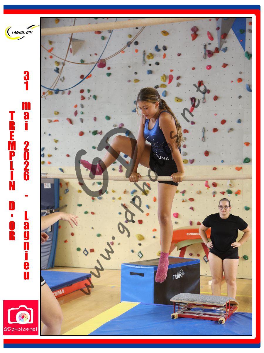 4567085